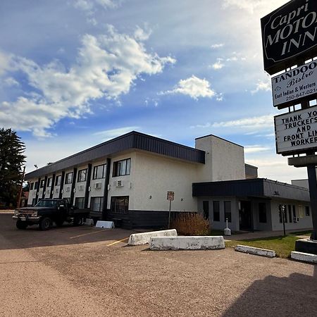 Capri Motor Inn Smithers Kültér fotó