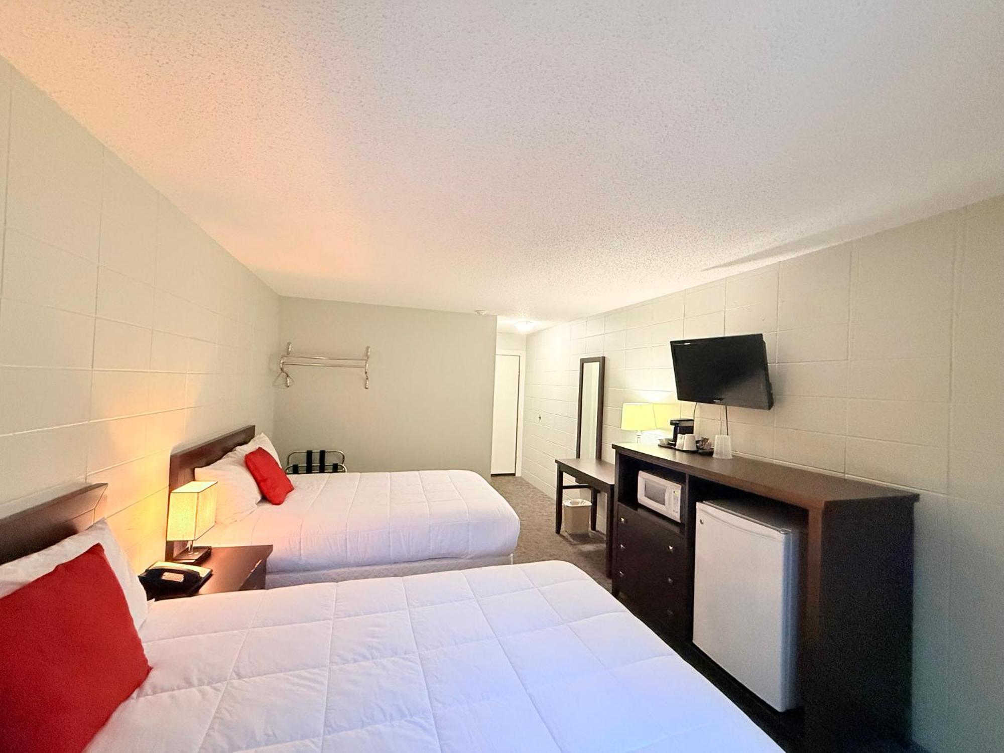 Capri Motor Inn Smithers Kültér fotó